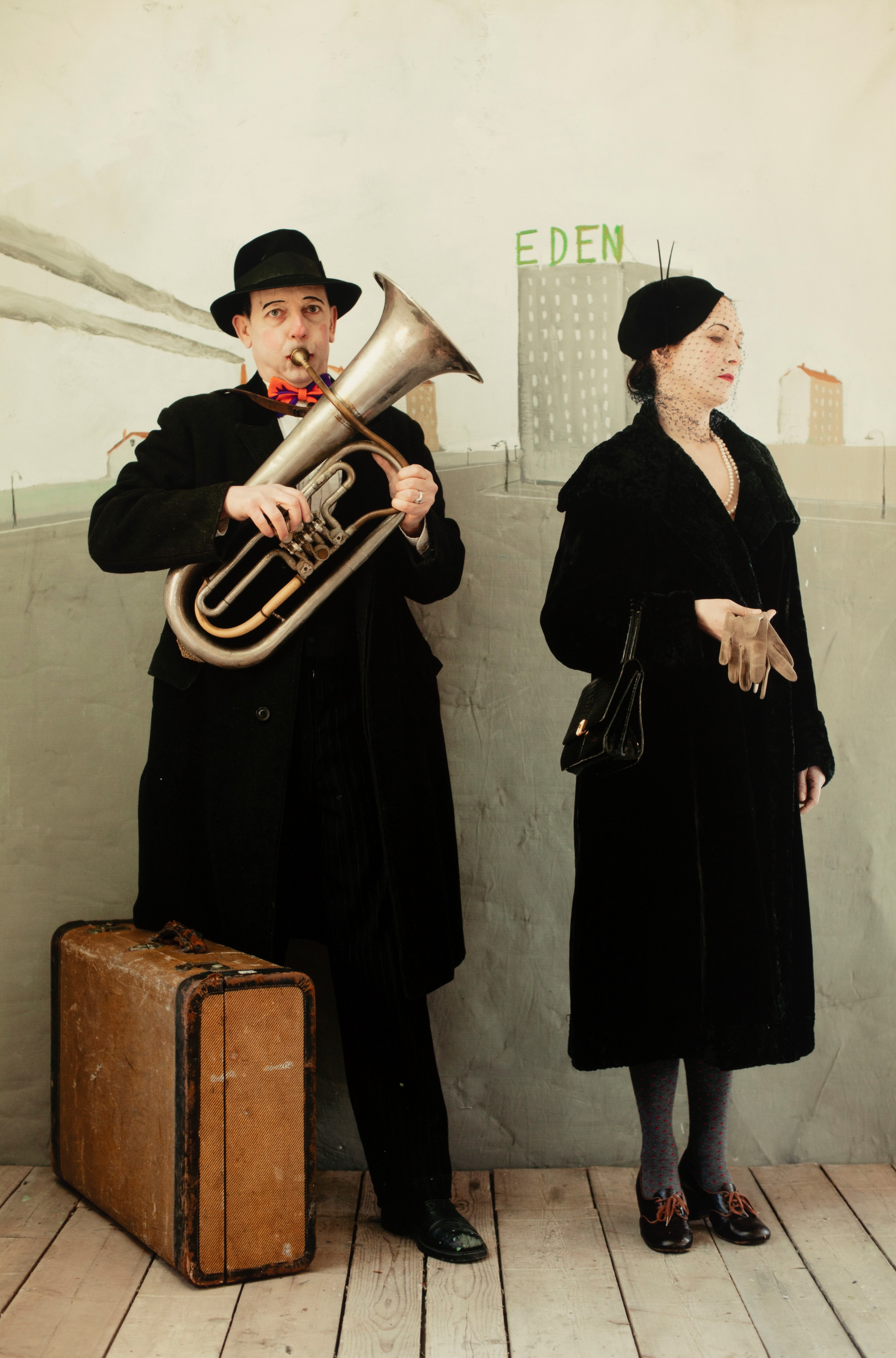 The man in the suitcase #2