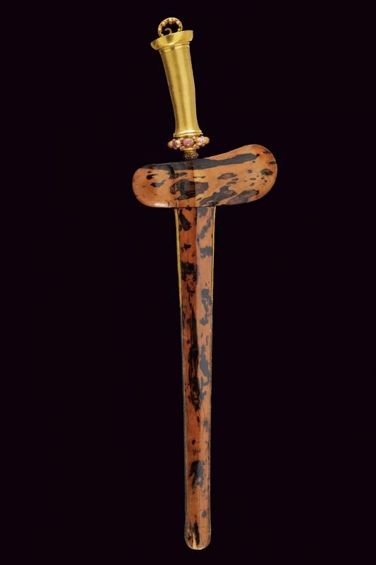 Straordinario kris con fornimenti in oro, argento e pietre dure
