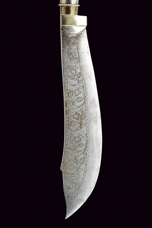 Bellissimo e Raro Coltello con Fornimenti in Argento in Scatola