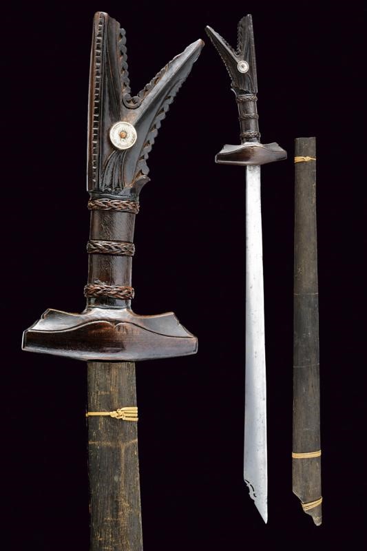 A kampilan early 20th Century | Fine Antique Arms and Militaria from ...