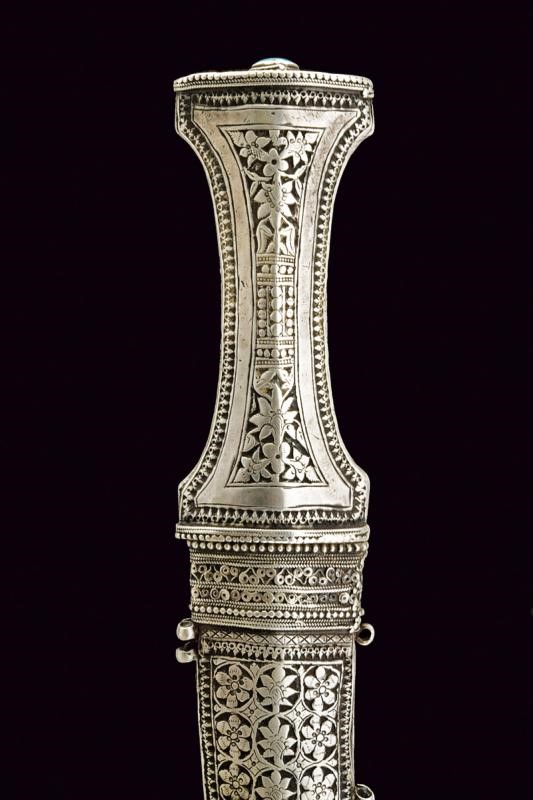 Bellissima Jambiya con Fornimenti in Argento