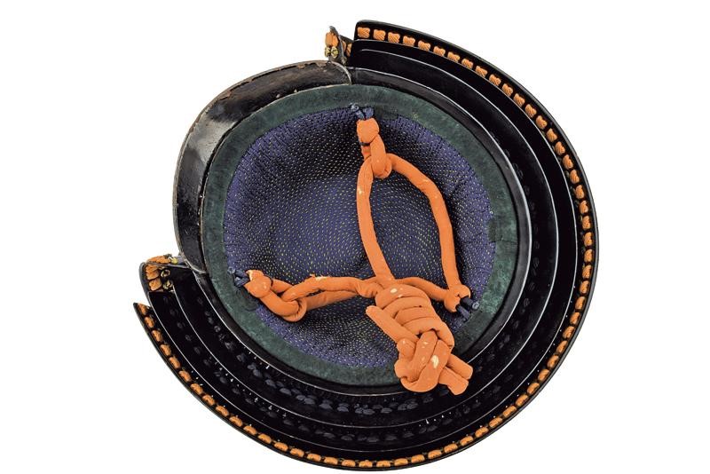 Suji Bachi Kabuto