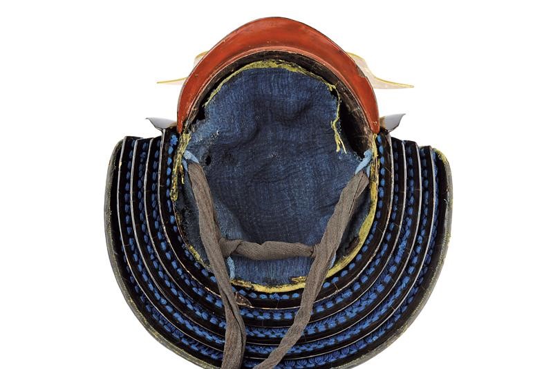 Raro Akoda-nari Suji Kabuto