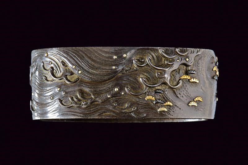 Eleganti Fuchi e Kashira, Mei: Mitomo Tamagawa