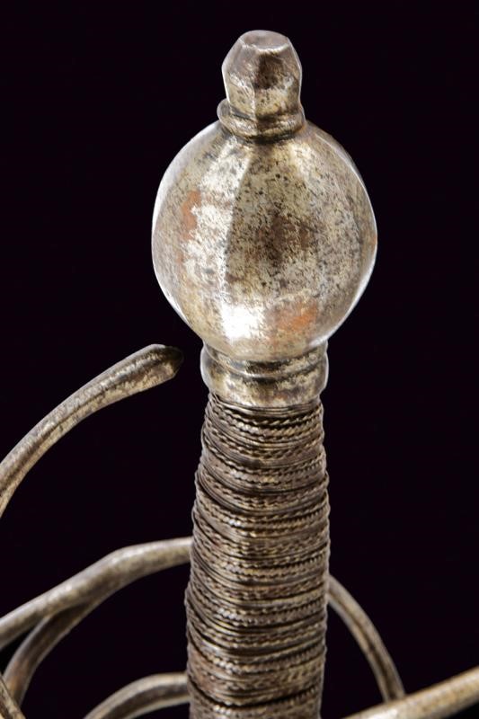 Elegante Spada da Lato Firmata Picinino
