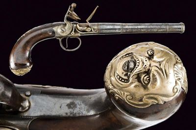 Pistola sul Tipo Queen Anne a Pietra Focaia di Bell, con Fornimenti in Argento