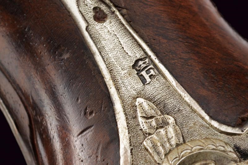 Paio di Straordinarie Pistole a Pietra Focaia di Peyret - Dumarest con Fornimenti in Argento