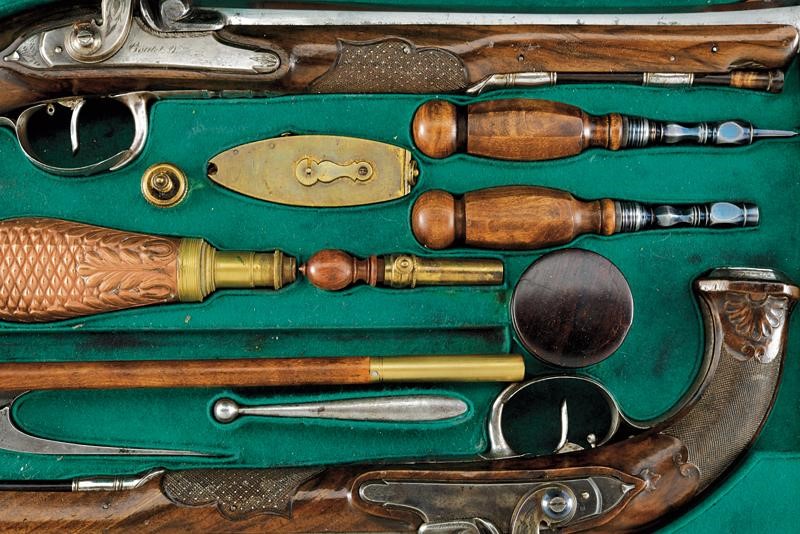 Paio di Pistole di Boutet Ridotte a Luminello, in Cassetta