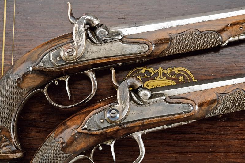 Paio di Pistole di Boutet Ridotte a Luminello, in Cassetta