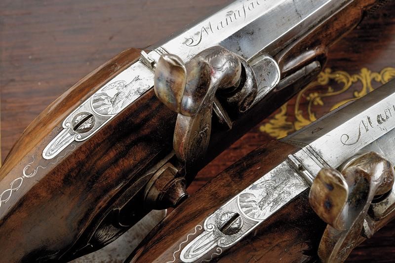 Paio di Pistole di Boutet Ridotte a Luminello, in Cassetta