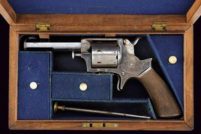 Bel Revolver a Percussione Anulare Tranter in Cassetta