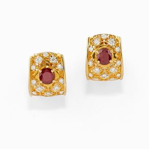 Orecchini in oro giallo 18K