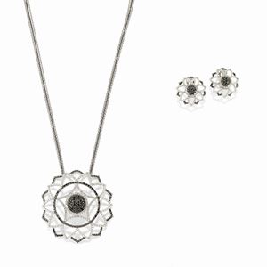 Lot of 18K white gold and diamond necklace and earrings