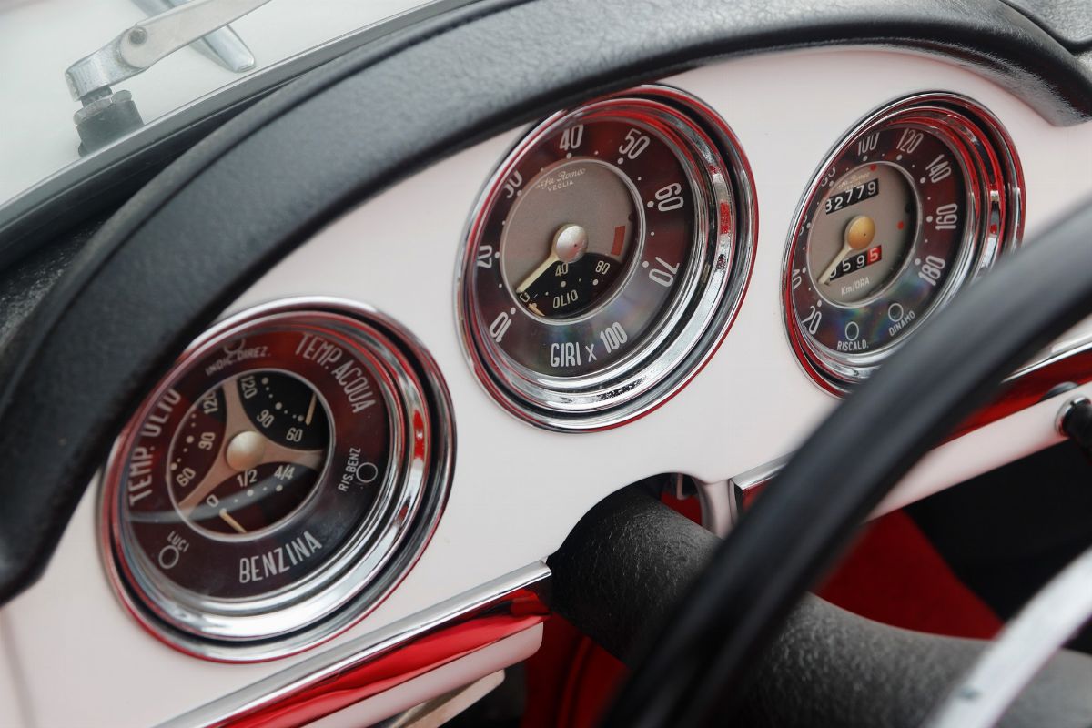 Alfa Romeo - Giulietta Spider (pinin Farina)