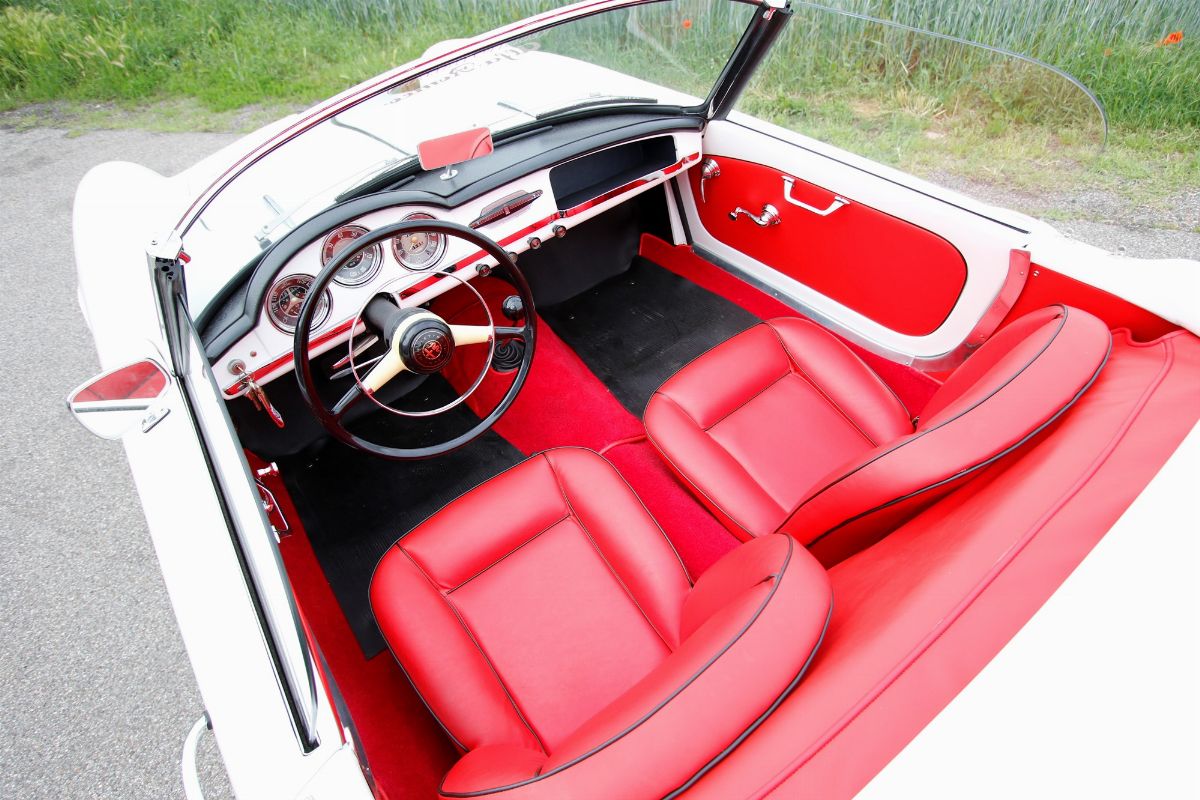 Alfa Romeo - Giulietta Spider (pinin Farina)
