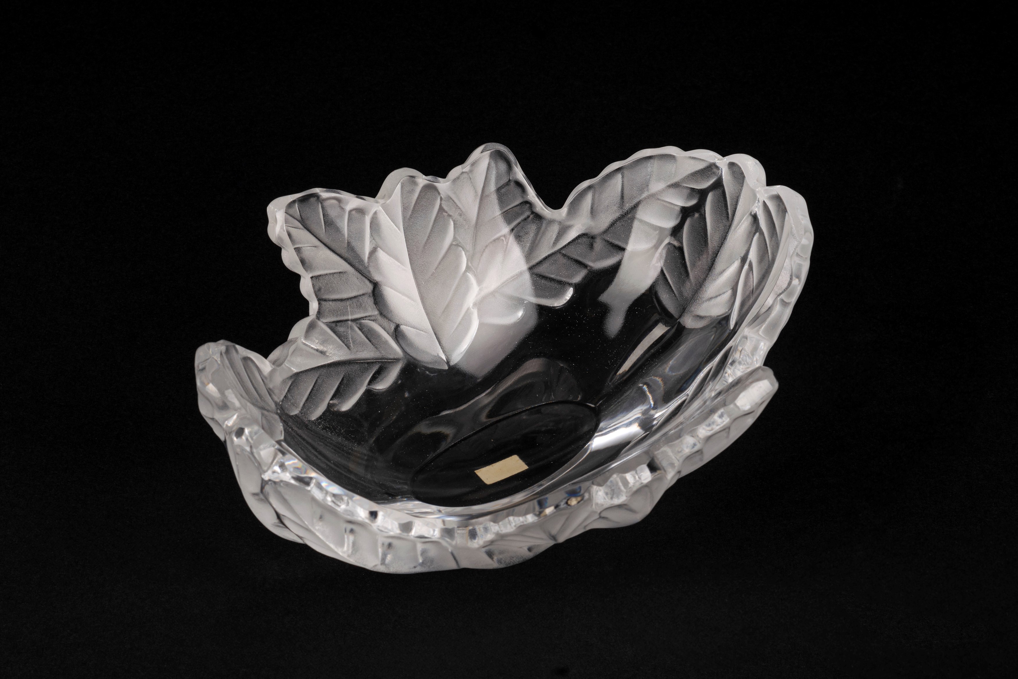Lalique - Centrotavola Compiegne in Cristallo Smerigliato