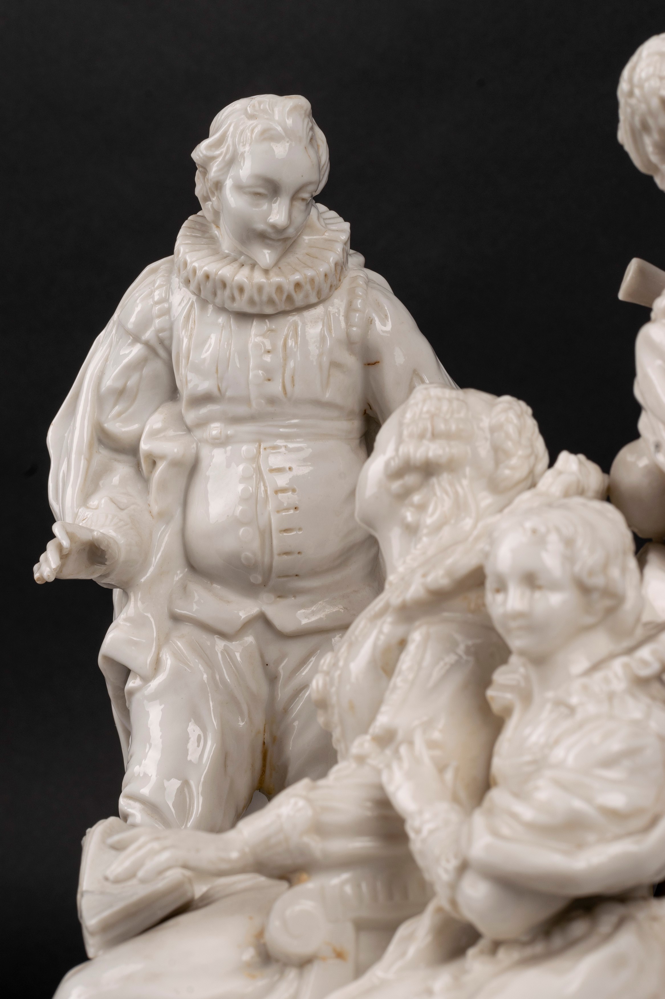Gruppo in Porcellana Bianca Raffigurante Concerto, Manifattura di Capodimonte, Secolo XVIII/XIX