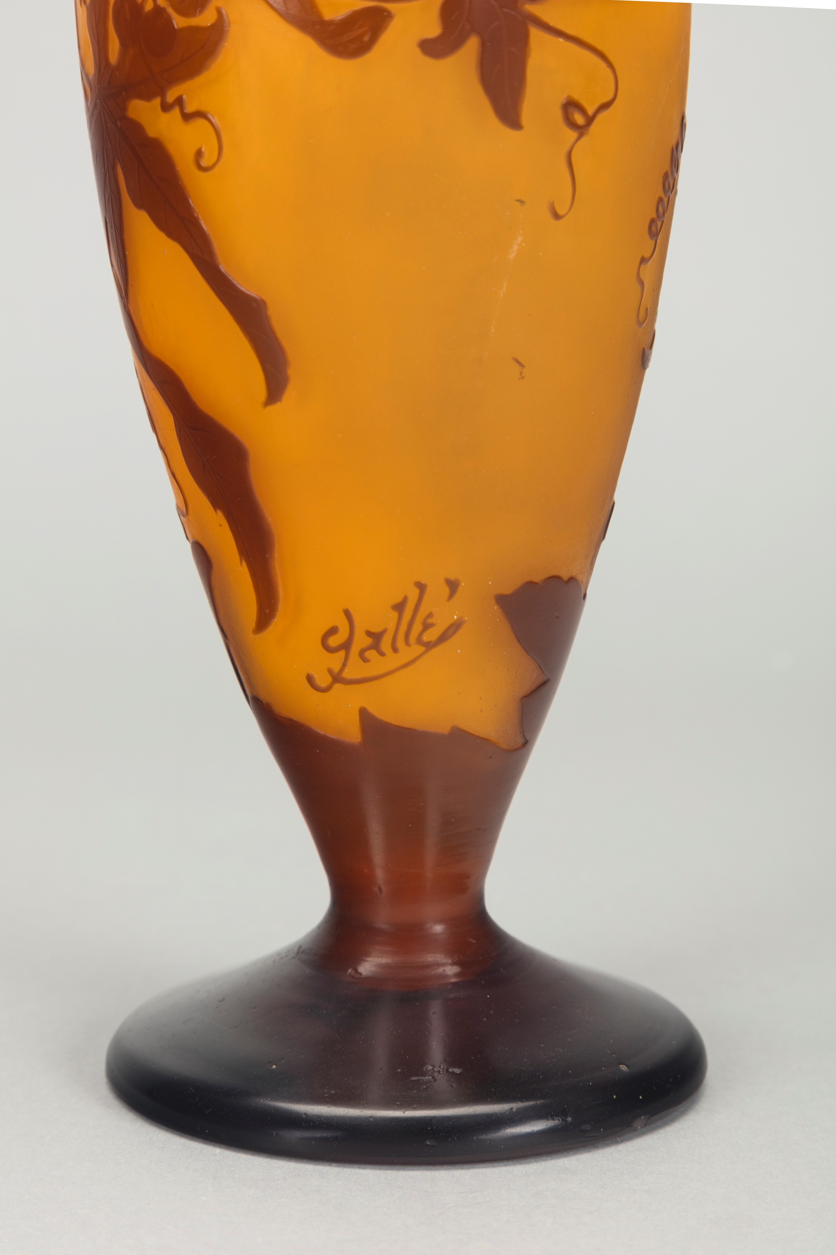 Émile Gallé - Vaso a Balaustro su Piede e Ampio Collo Svasato