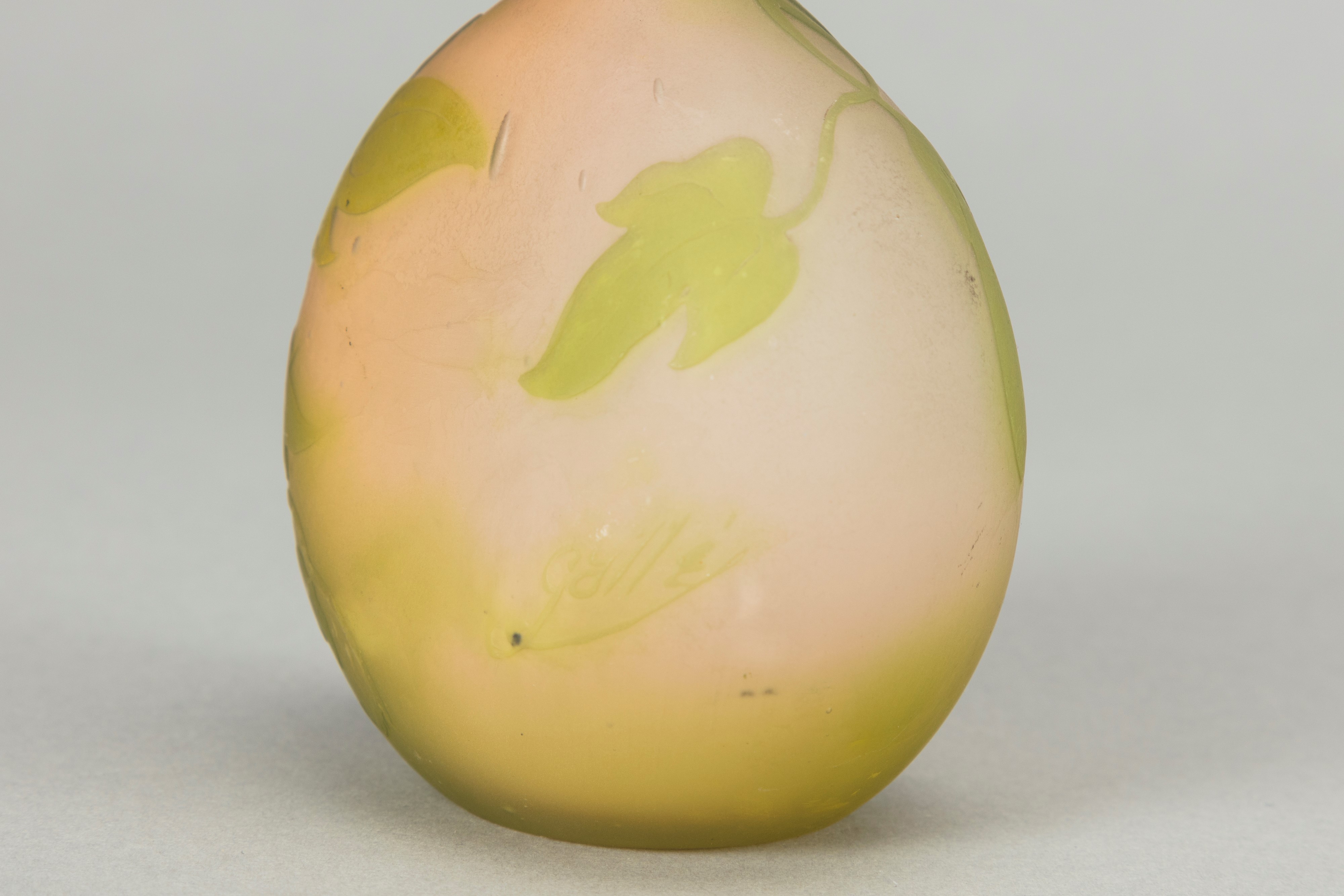Émile Gallé - Vaso Soliflore con Base a Bulbo