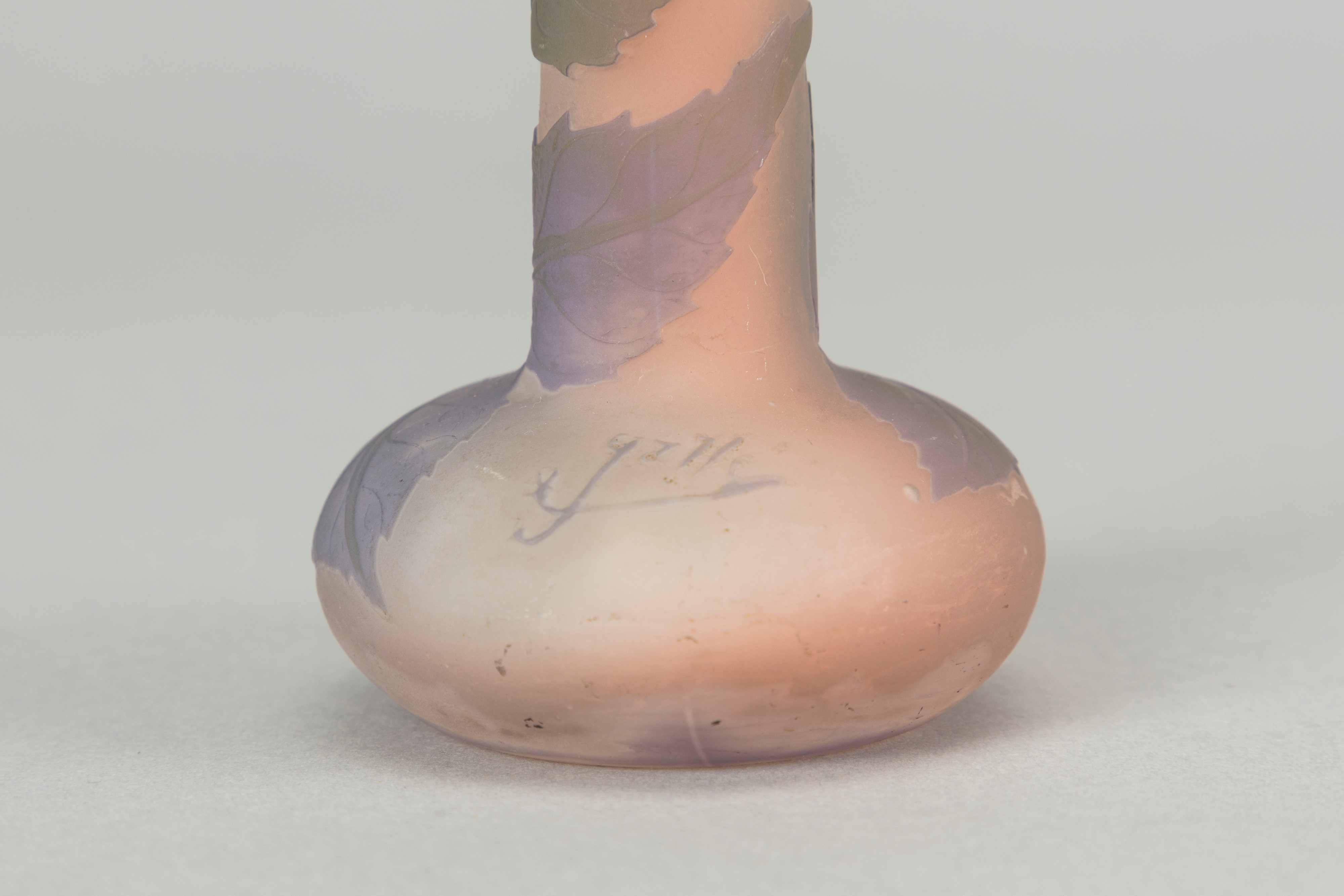 Émile Gallé - Vaso con Base a Bulbo