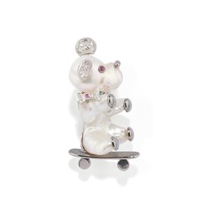 Baroque pearl brooch