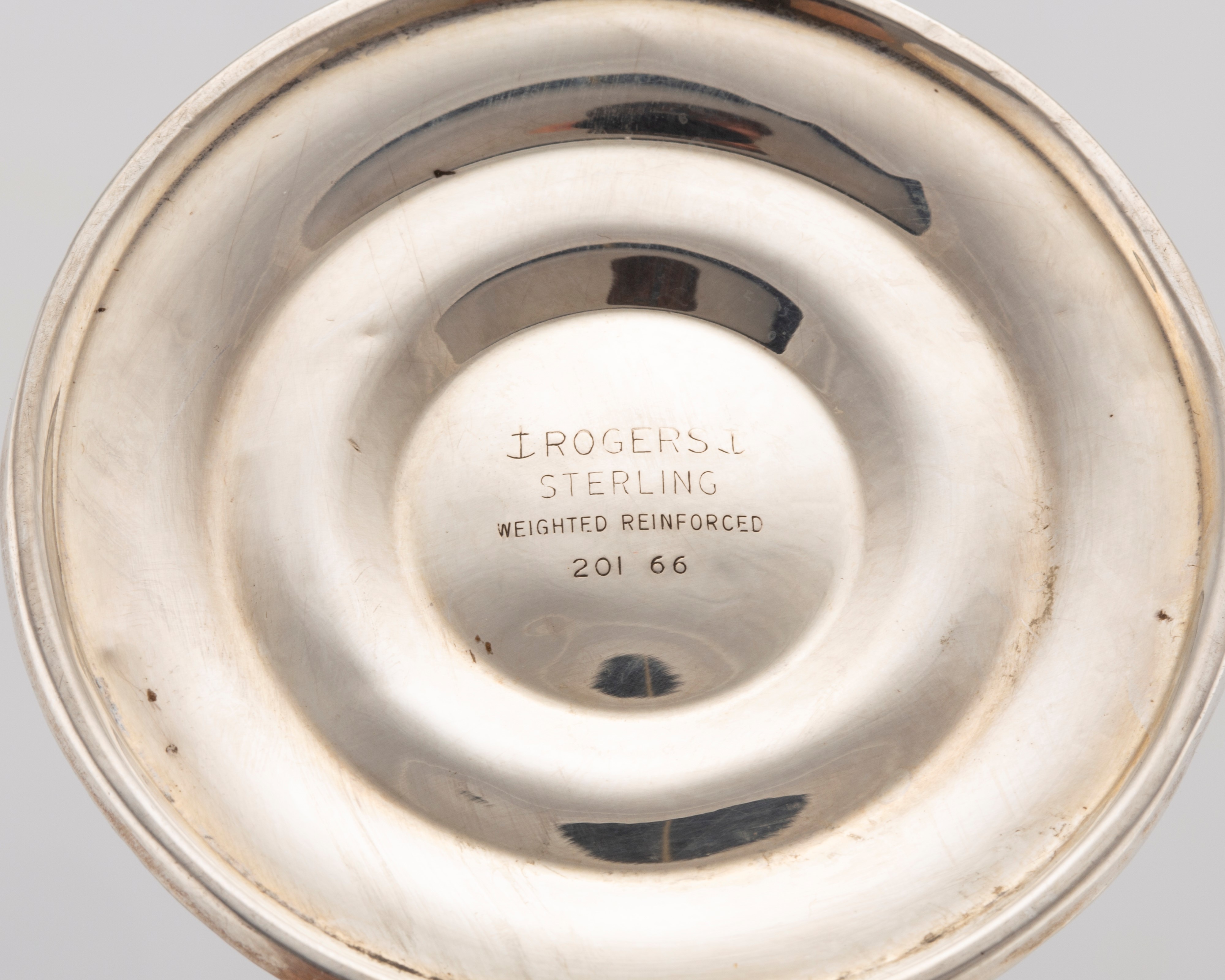 Lotto di sei oggetti