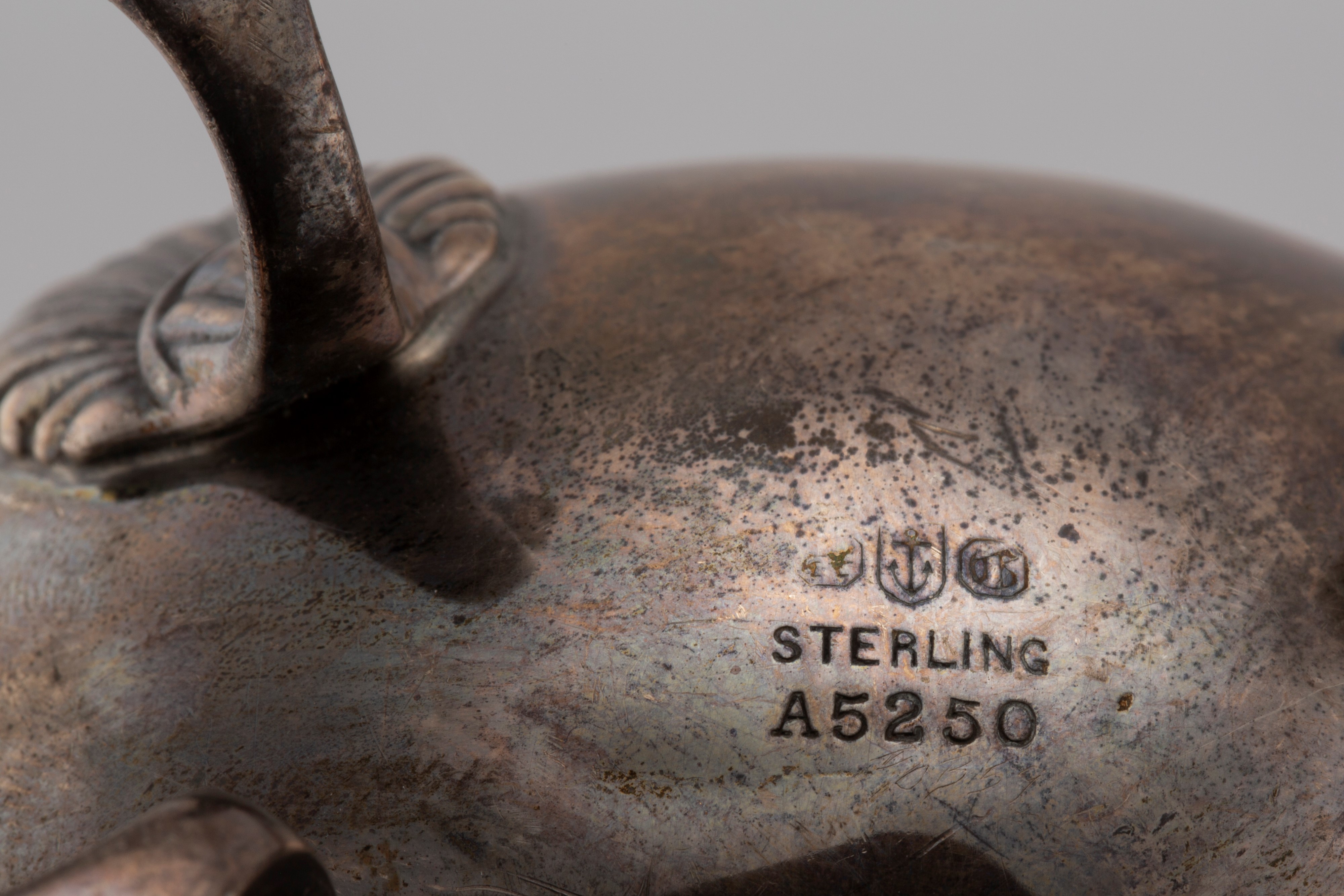 Gruppo di otto oggetti