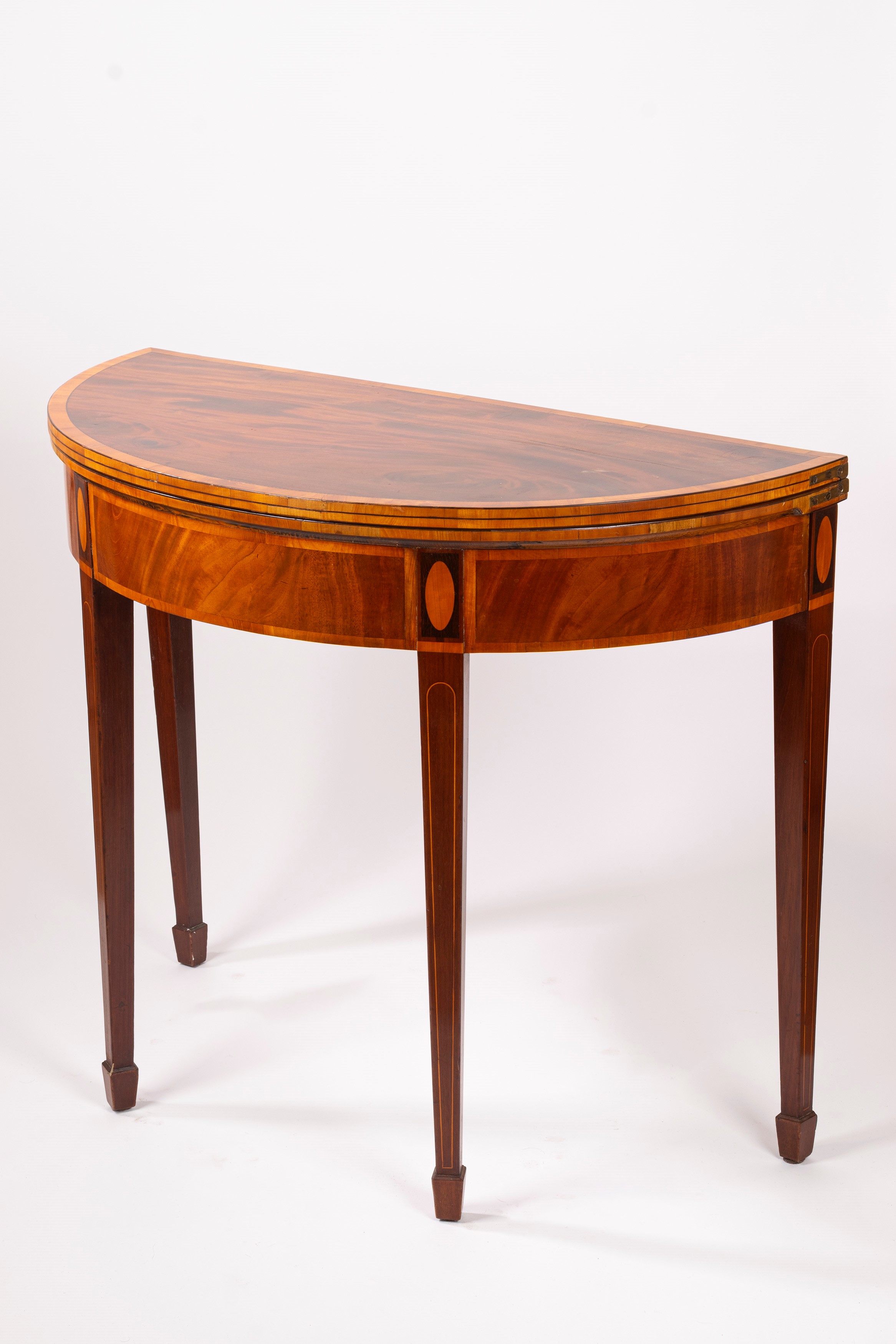 Tavolo da parete demi lune con piano a libro, secolo XIX