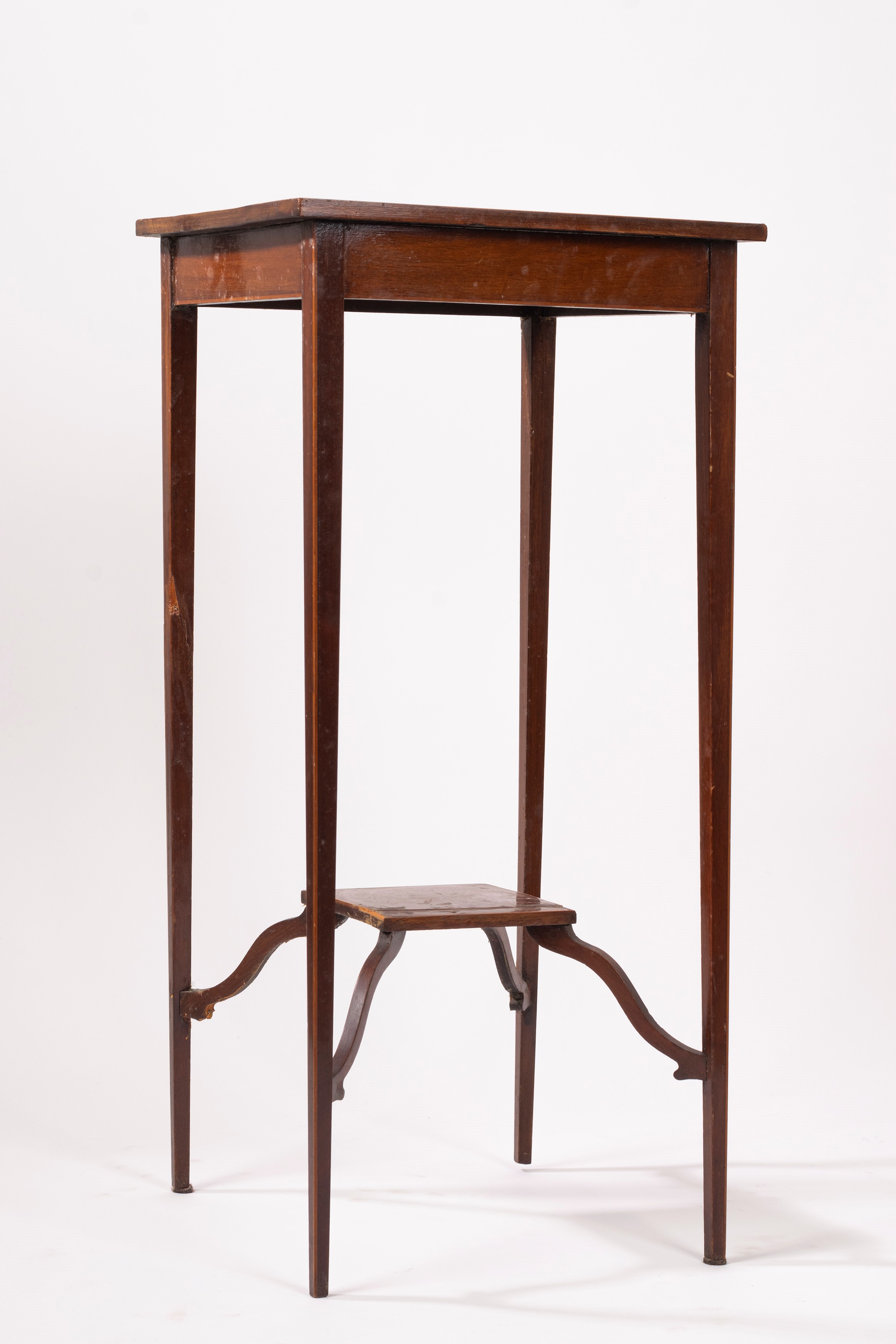 Tavolino lastronato e filettato, secolo XIX