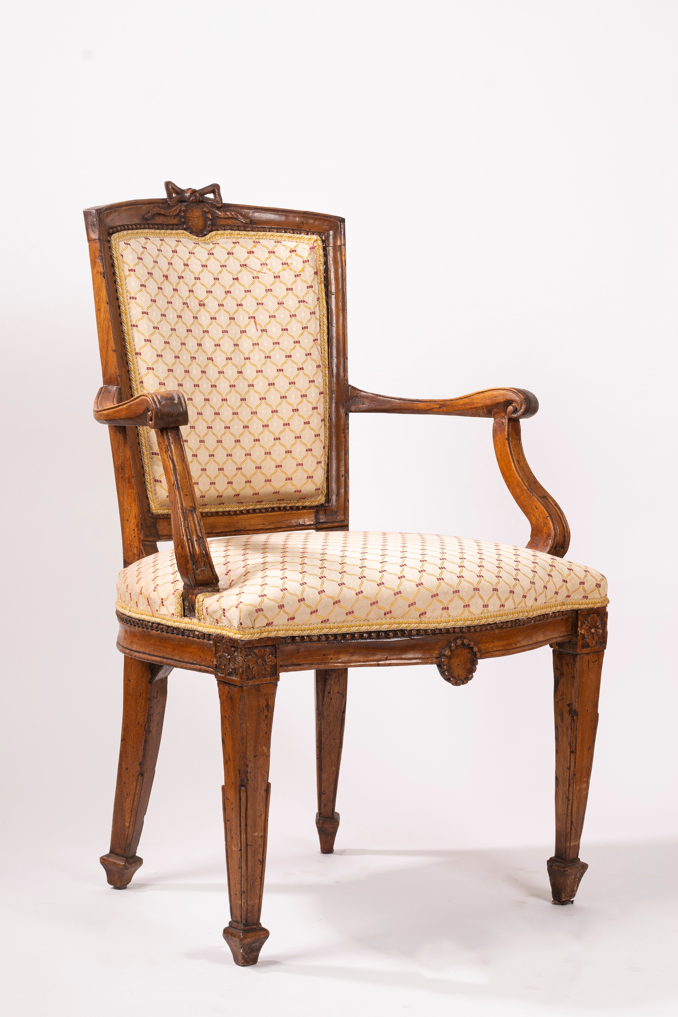 Lotto composto da una coppia di poltrone e da una poltrona singola, secolo XVIII/XIX