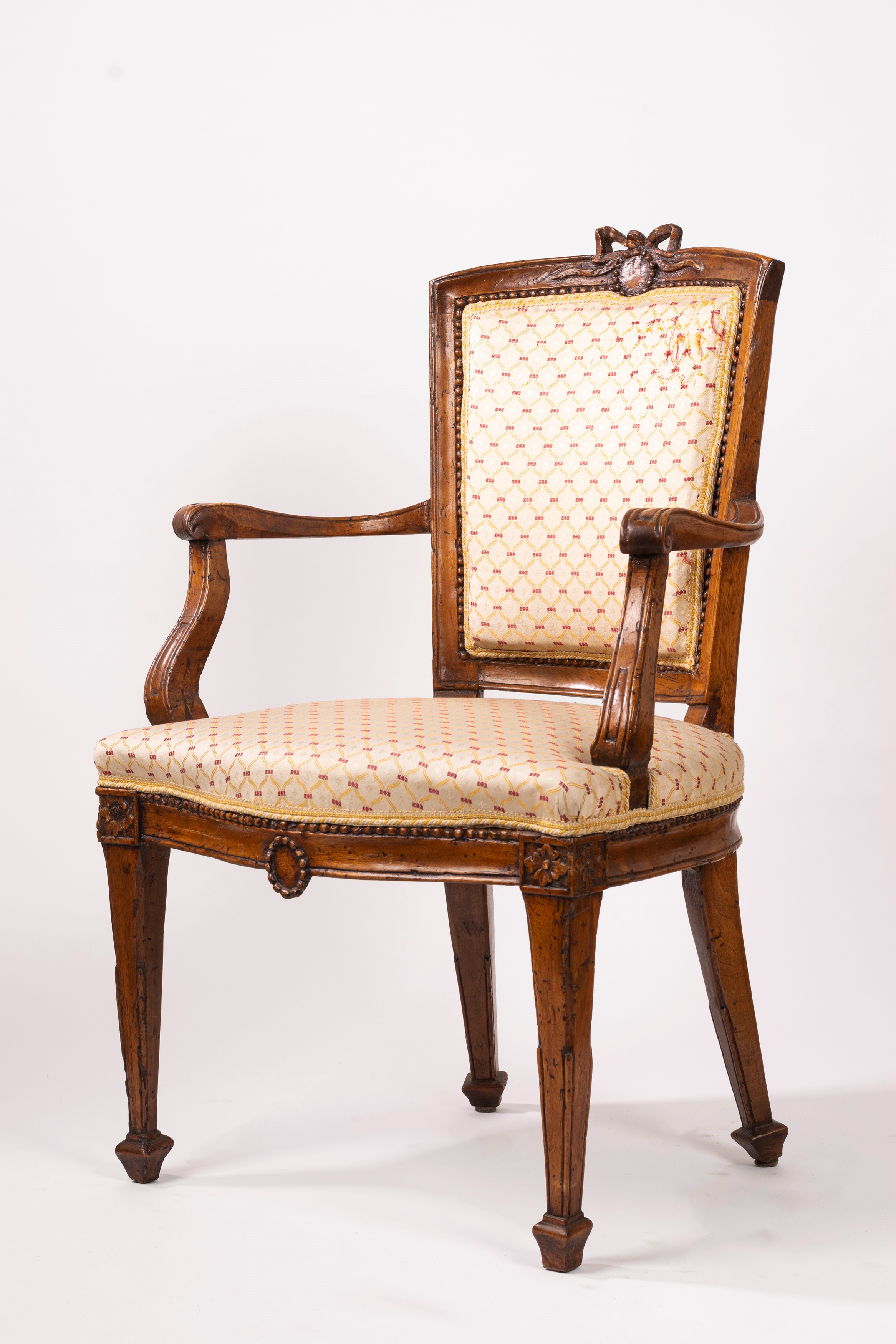 Lotto composto da una coppia di poltrone e da una poltrona singola, secolo XVIII/XIX