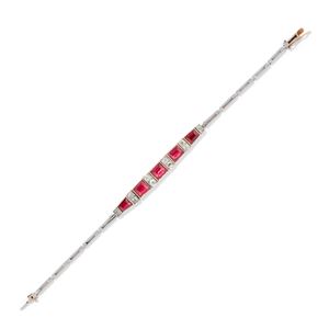 Bracciale con rubini sintetici