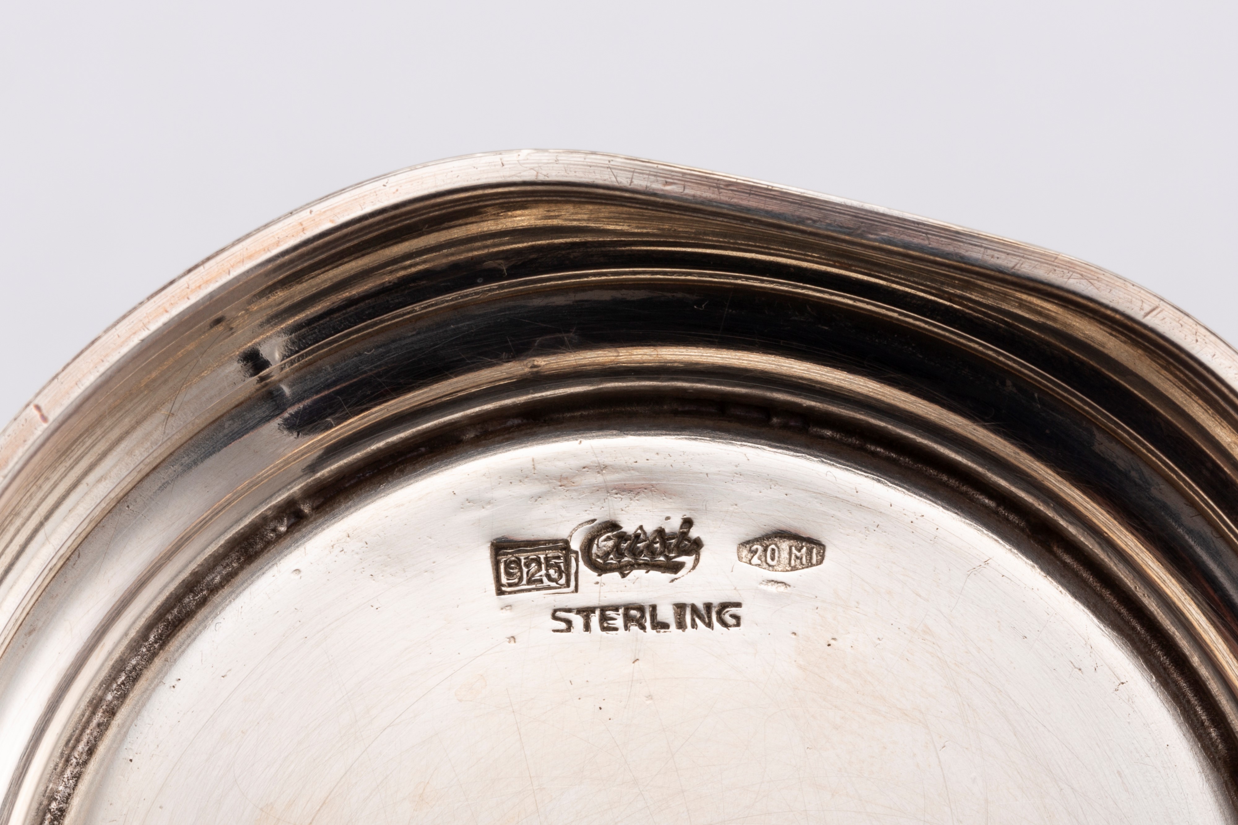 Lotto di quattro oggetti