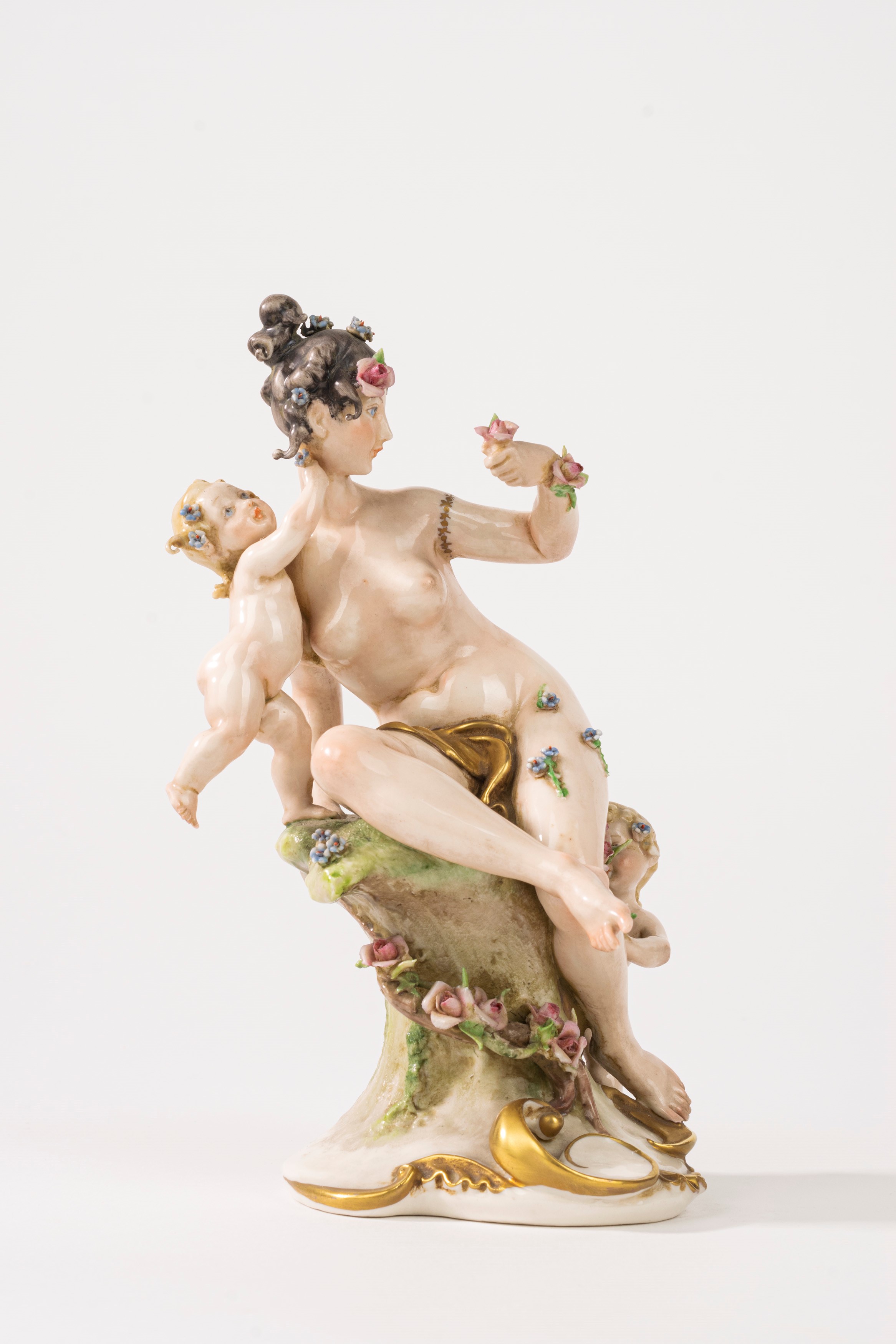 Coppia di Sculture in Porcellana Policroma, Raffiguranti Bacco e Flora, Secolo XX