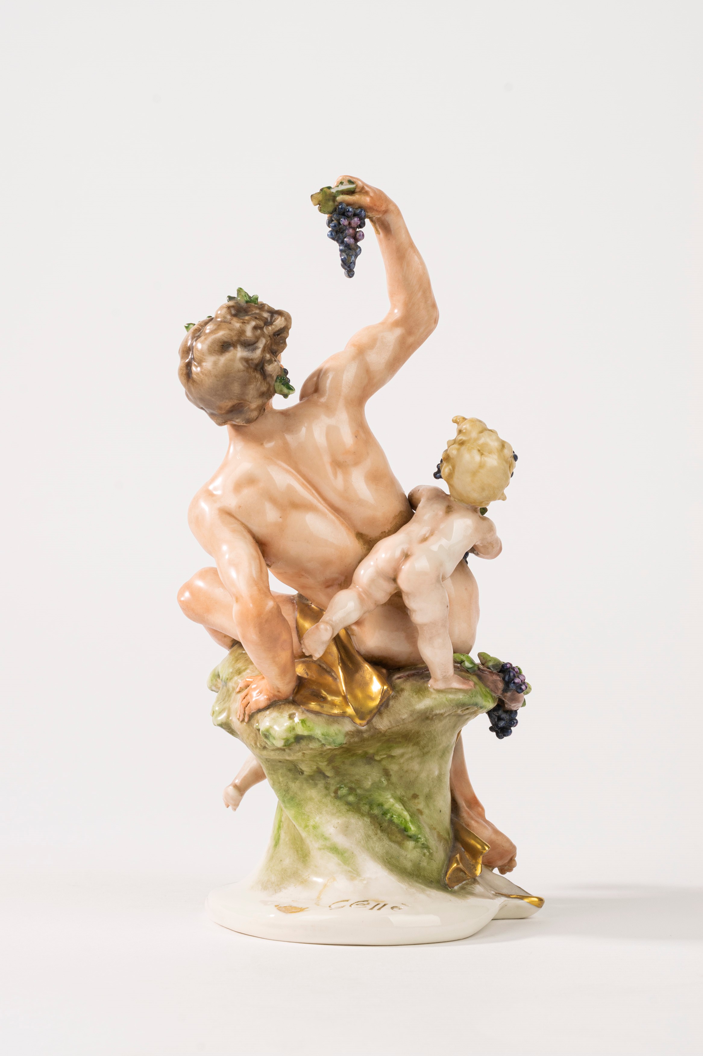 Coppia di Sculture in Porcellana Policroma, Raffiguranti Bacco e Flora, Secolo XX