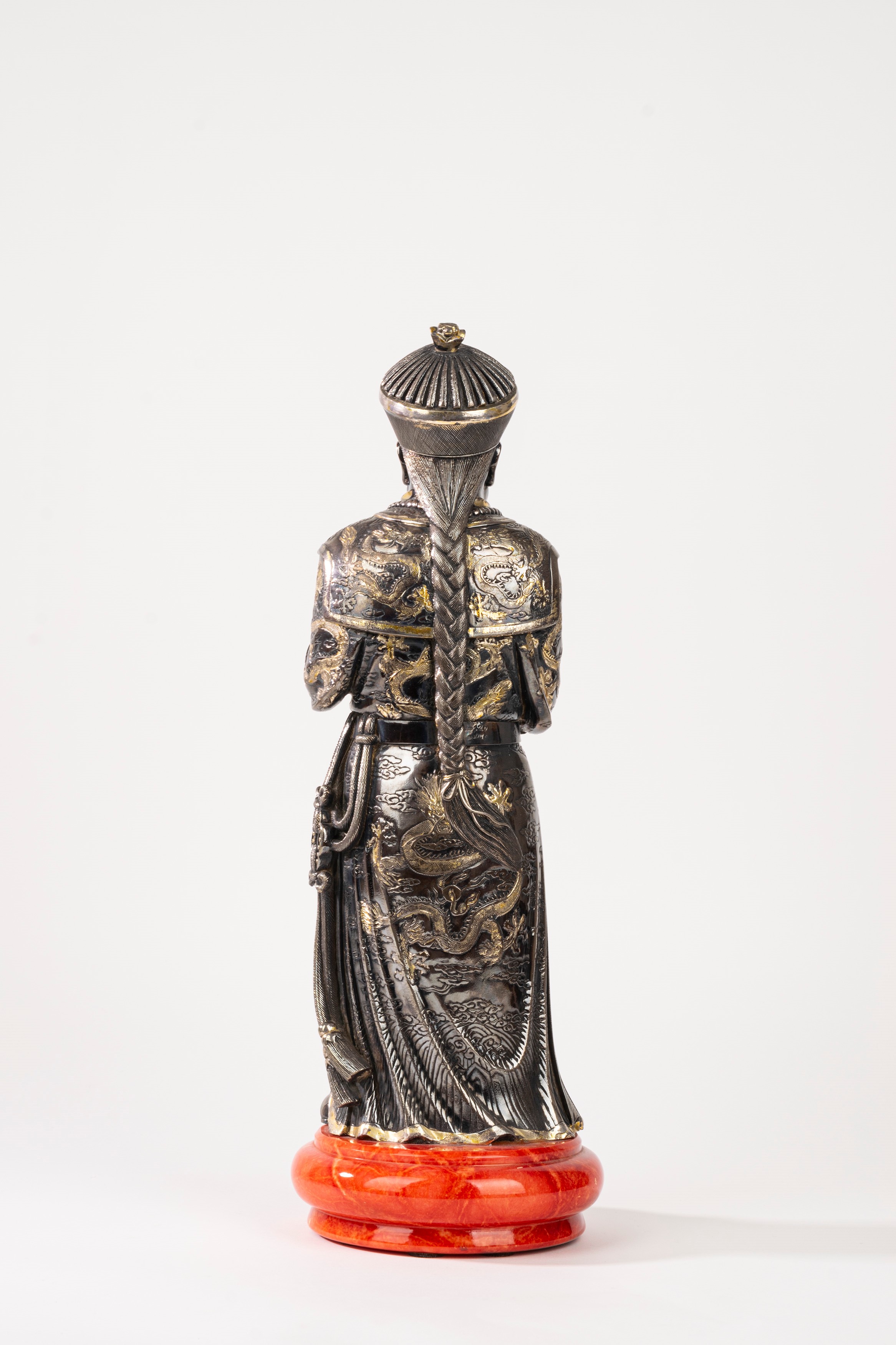 Scultura Argentata Raffigurante Dignitario, Cina, Secolo XX