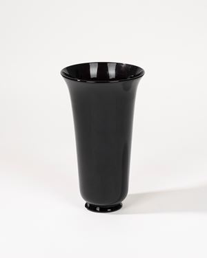 Venini vase in black glass