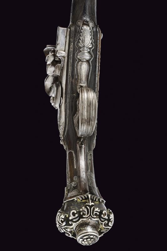 Bellissima pistola a pietra focaia in stile "Ali Pasha" con fornimenti in argento