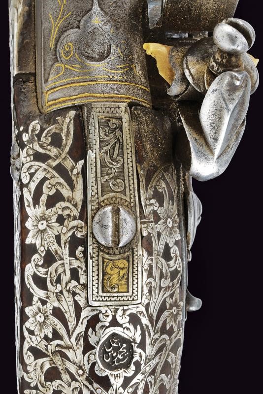 Bella pistola con fornimenti in argento