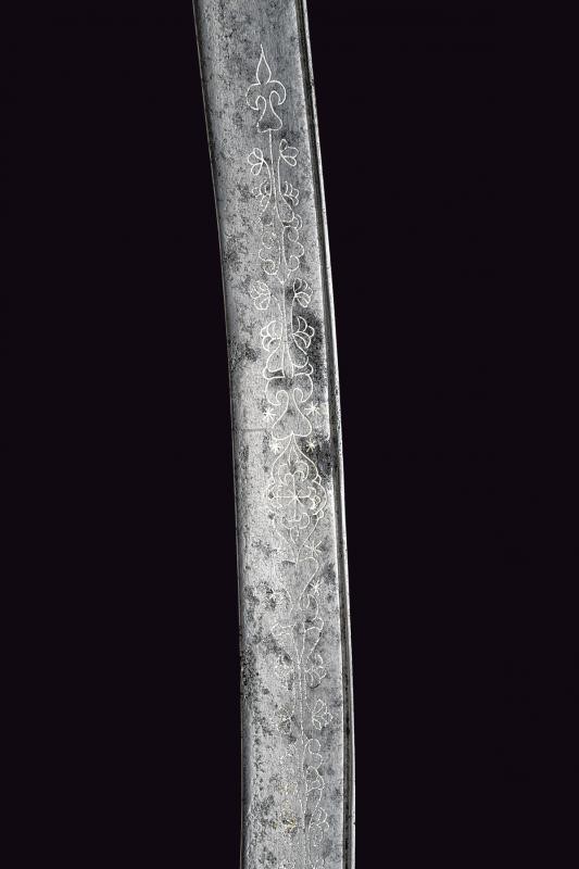 Yatagan con impugnatura in argento