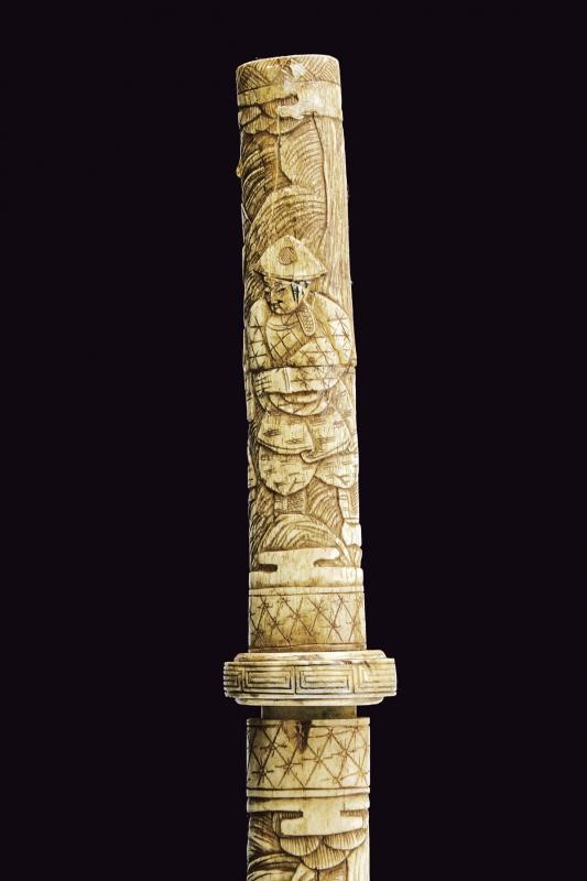 Wakizashi con montatura in osso