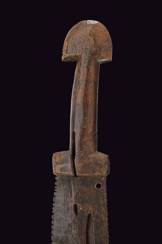 Spada cerimoniale di legno