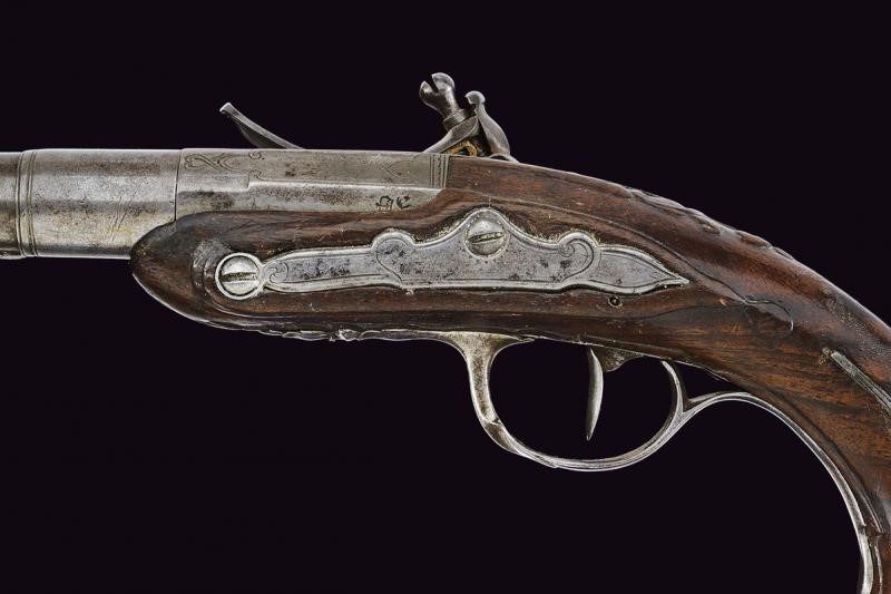 Pistola a pietra focaia a semi-retrocarica