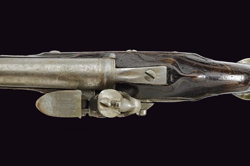 Rara Pistola a Pietra Focaia da Mancino