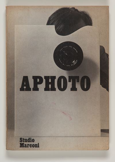 Aphoto: Fotografia come superficie, fotolibro del 1977
