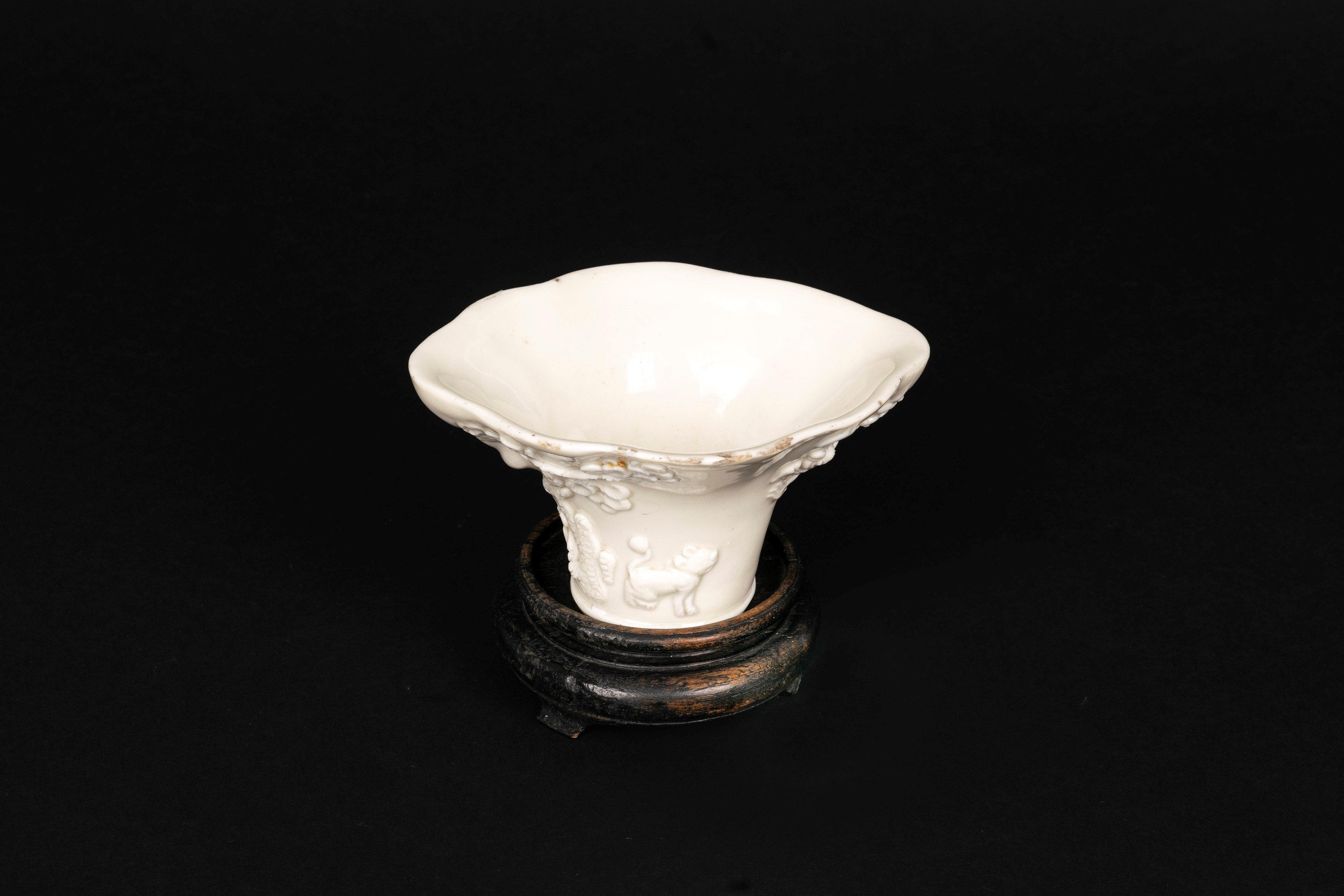 Coppa da Libagione in Porcellana Blanc De Chine, Cina Fine Secolo XVIII - Inizi Secolo XIX