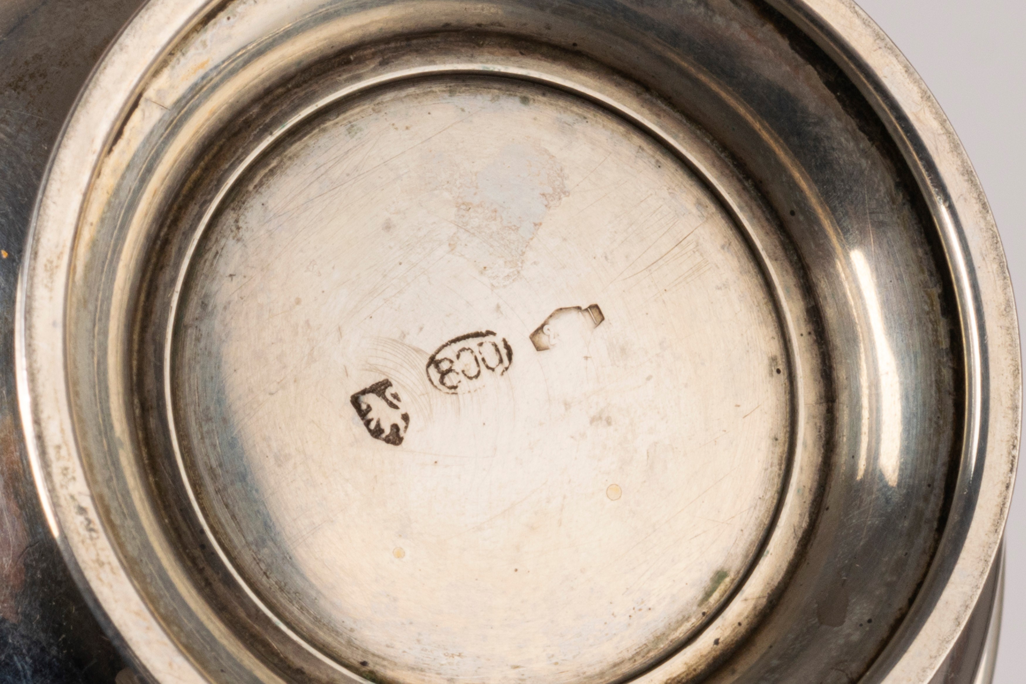 Lotto di cinque oggetti