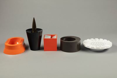 Collezione di Cinque Posacenere