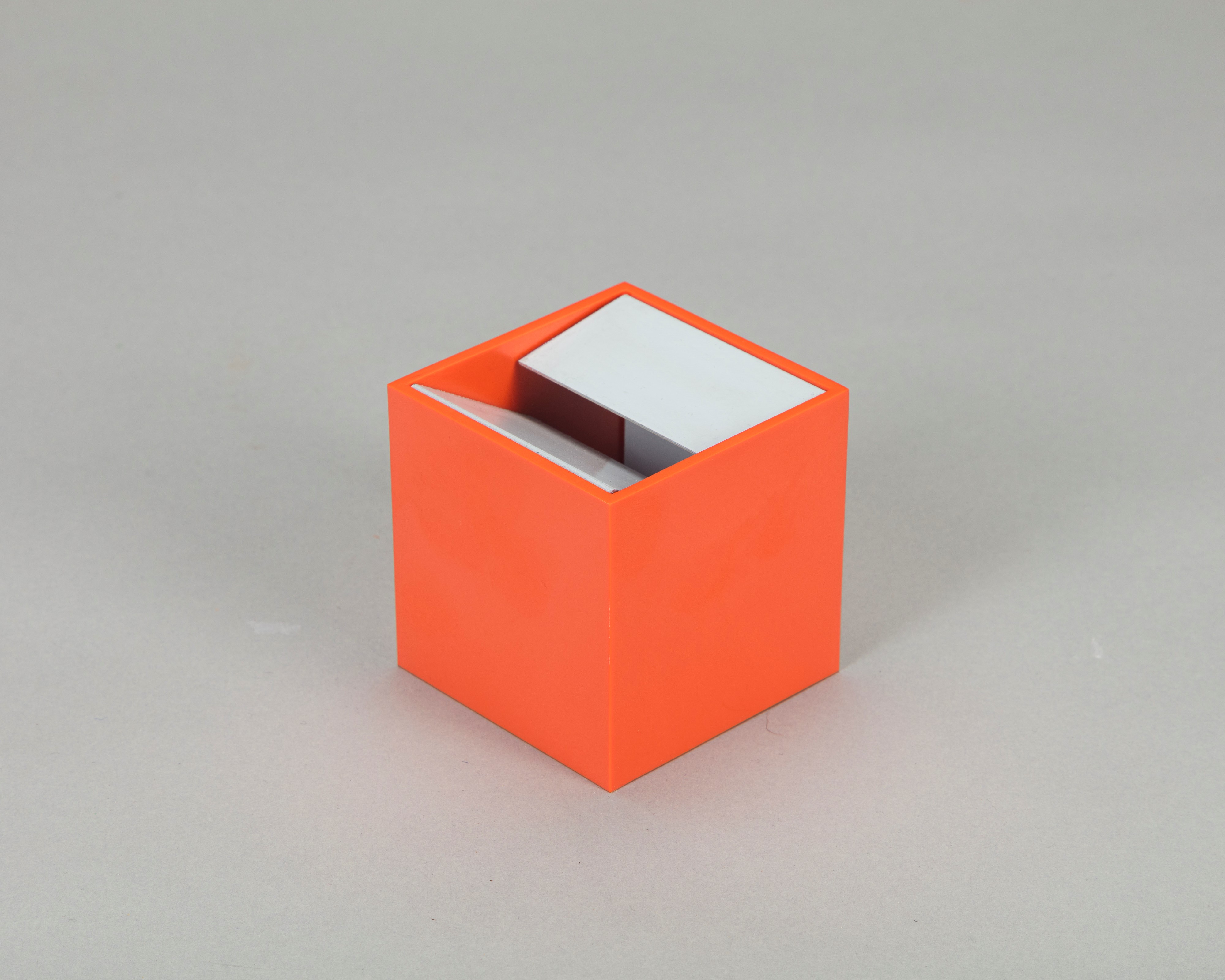 Sergio Asti, Bruno Munari, Anna Castelli Ferrieri, Enzo Mari, Philippe Starck - Collezione di Cin...