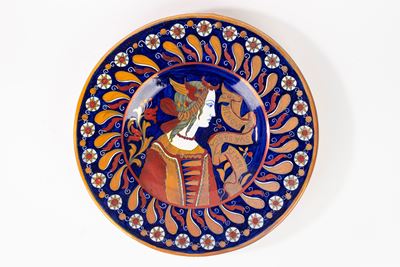 Piatto da Parata in Maiolica Policroma a Lustro. Alberto Rubboli, Gualdo Tadino,fine Secolo XIX/X...